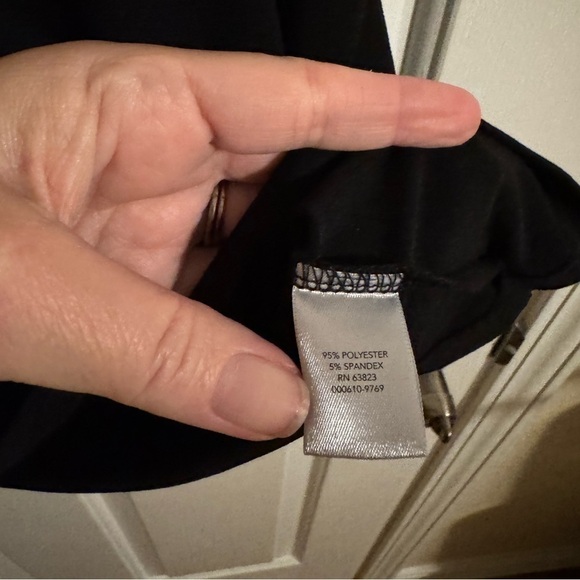 Christopher Banks sleeveless pleated v-neck blouse size M - Picture 5 of 6